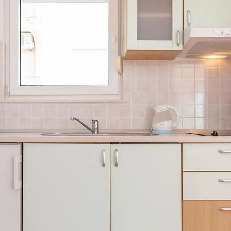 08 Apartman